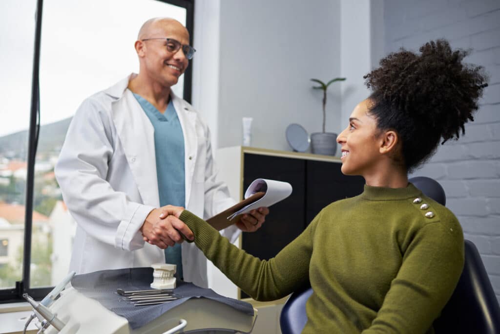 patient meeting the dentist